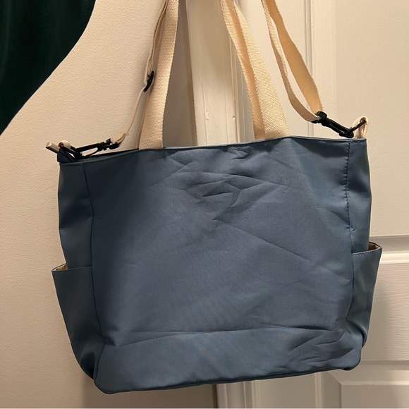 Large Capacity Nylon Tote Bag Lightweight Portable Shoulder Bag Adjustable Strap - Picture 2 of 5